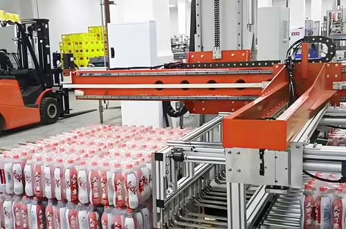 飲料碼垛機(jī)如何省9人成本揭秘自動化生產(chǎn)線增效密碼