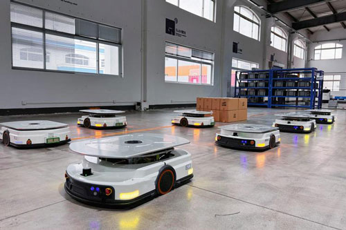 非標(biāo)倉庫物料搬運定制的關(guān)鍵因素